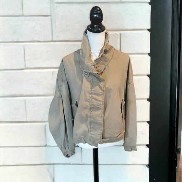 Melrose and Market Boho Khaki Colored Long Sleeve Casual Jacket - in size M - Picture 3 of 7